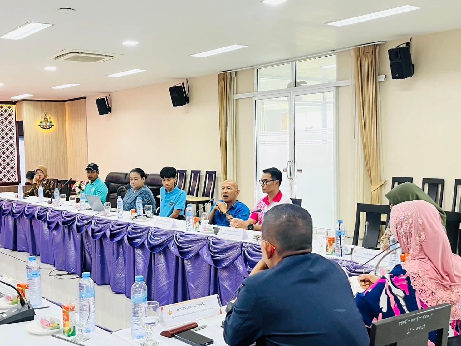 ร่วมประชุมหารือแนวทางการช่วยเหลือและการจ้างงานคนพิการ